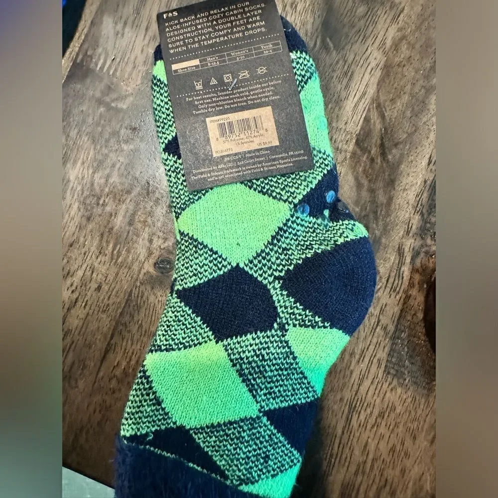 NWT Field & Stream Youth Cozy Cabin Socks - Set of 3 Blue/Red/Green Non Slip